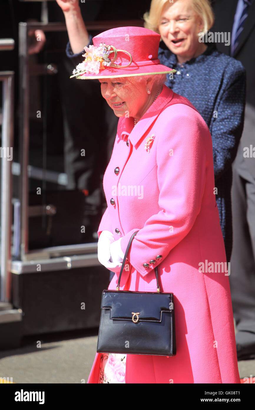 Sorting Queen Queen Elizabeth II visits the Royal Mail sorting office in Windsor, one ...
