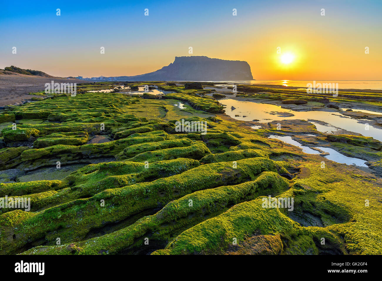 Sunrise at Seongsan Ilchulbong, Jeju, South Korea Stock Photo Alamy