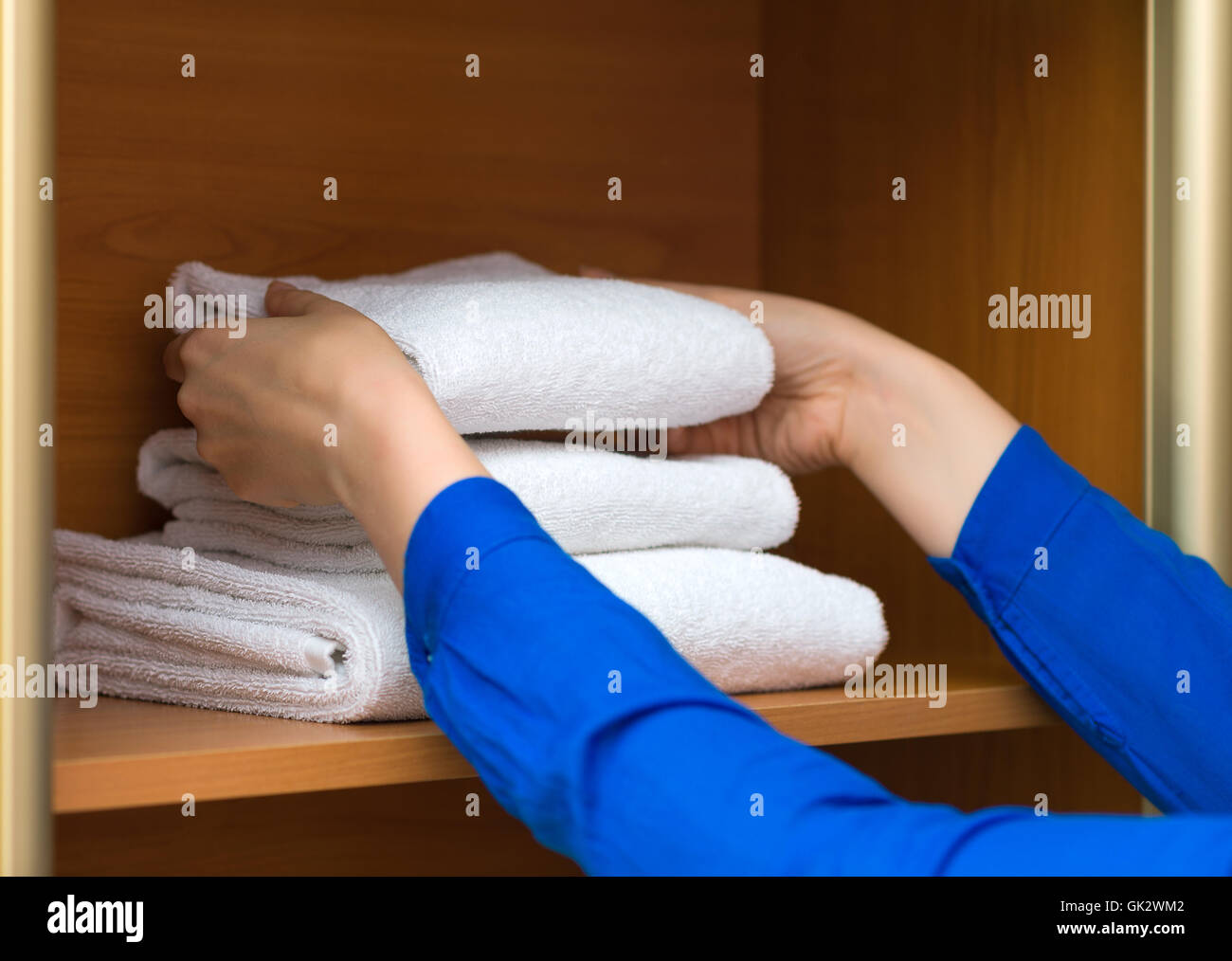 Hotel Maid Housekeeper Resort Stock Photos & Hotel Maid Housekeeper Resort Stock Images Alamy
