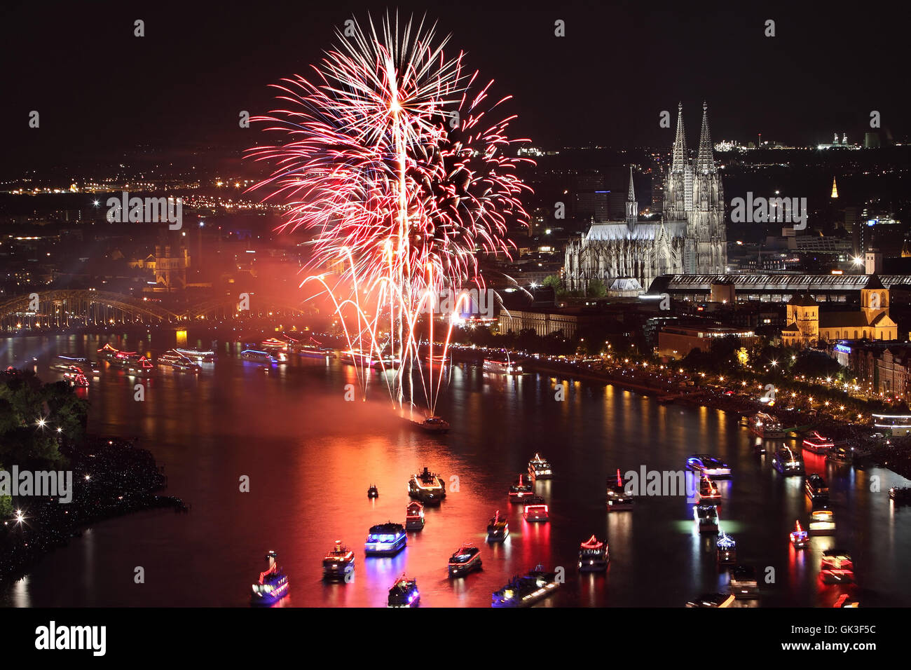 Cologne cathedral night hi-res stock photography and images - Alamy