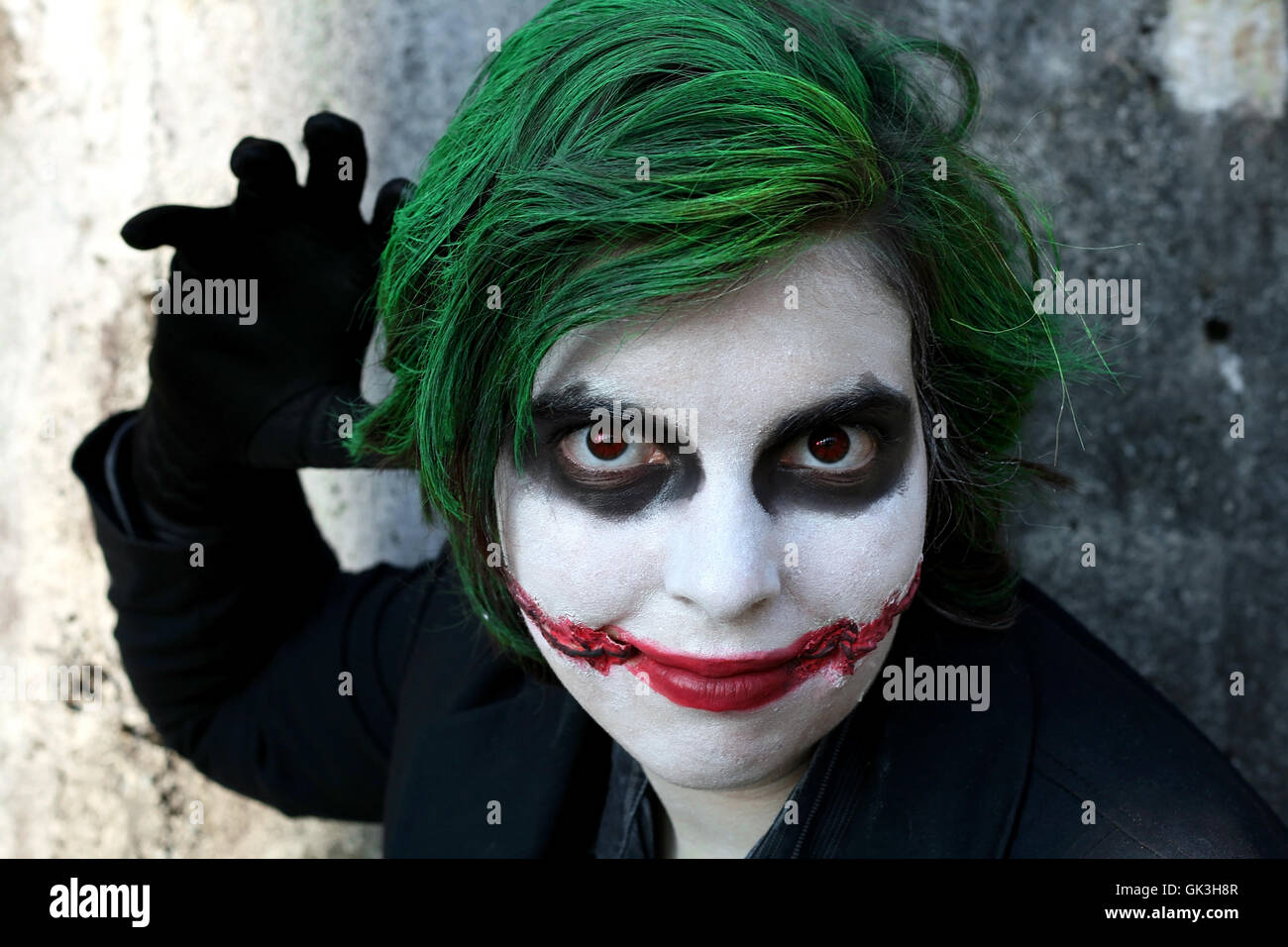 Joker cosplay hi-res stock photography and images - Alamy