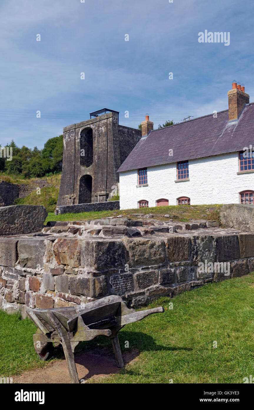 Workers cottages homes houses hires stock photography and images Alamy