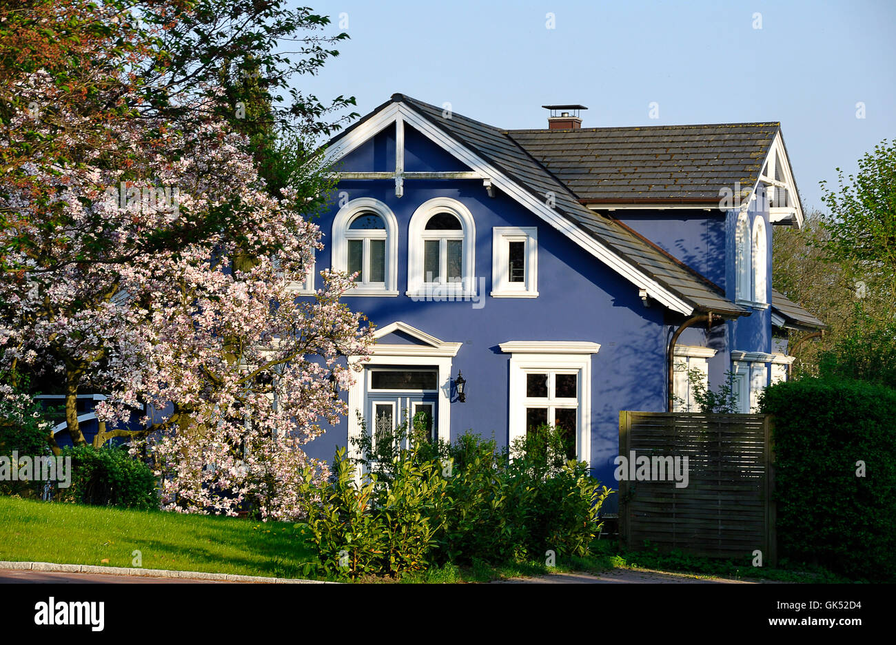blue house building Stock Photo
