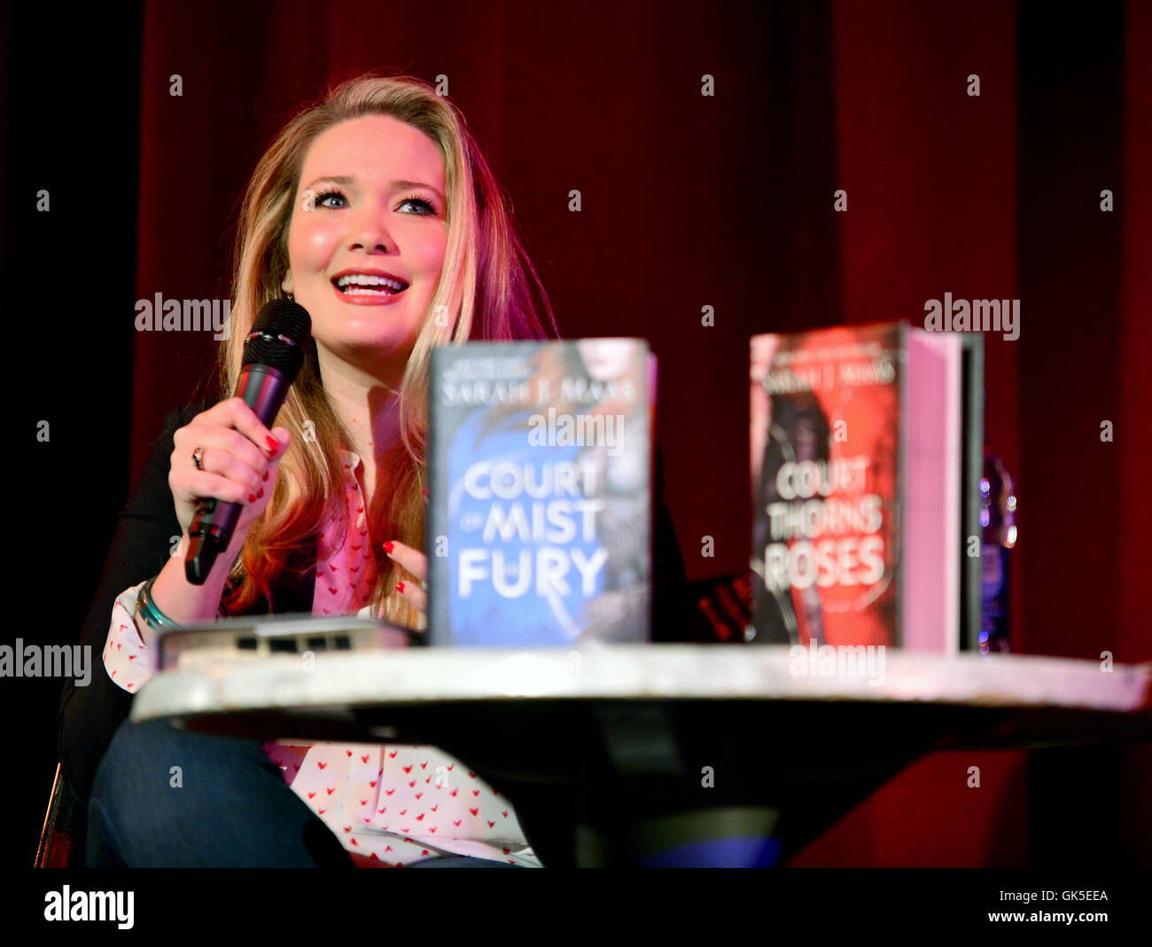 Sarah J. Maas in conversation and book signing of 'A Court of Mist and