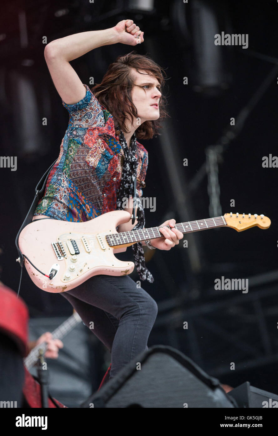 Tyler Bryant and The Shakedown perform live at Passeio Maritimo de ...
