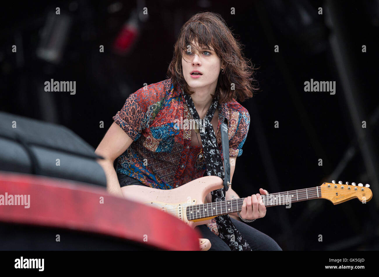 Tyler Bryant and The Shakedown perform live at Passeio Maritimo de ...