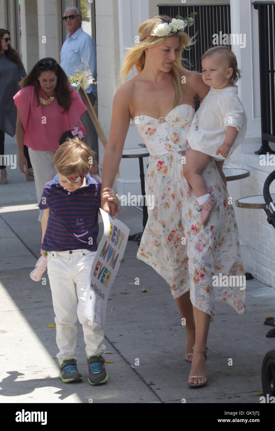 Ali Larter celebrates Mother's Day at Au Fudge with her two children
