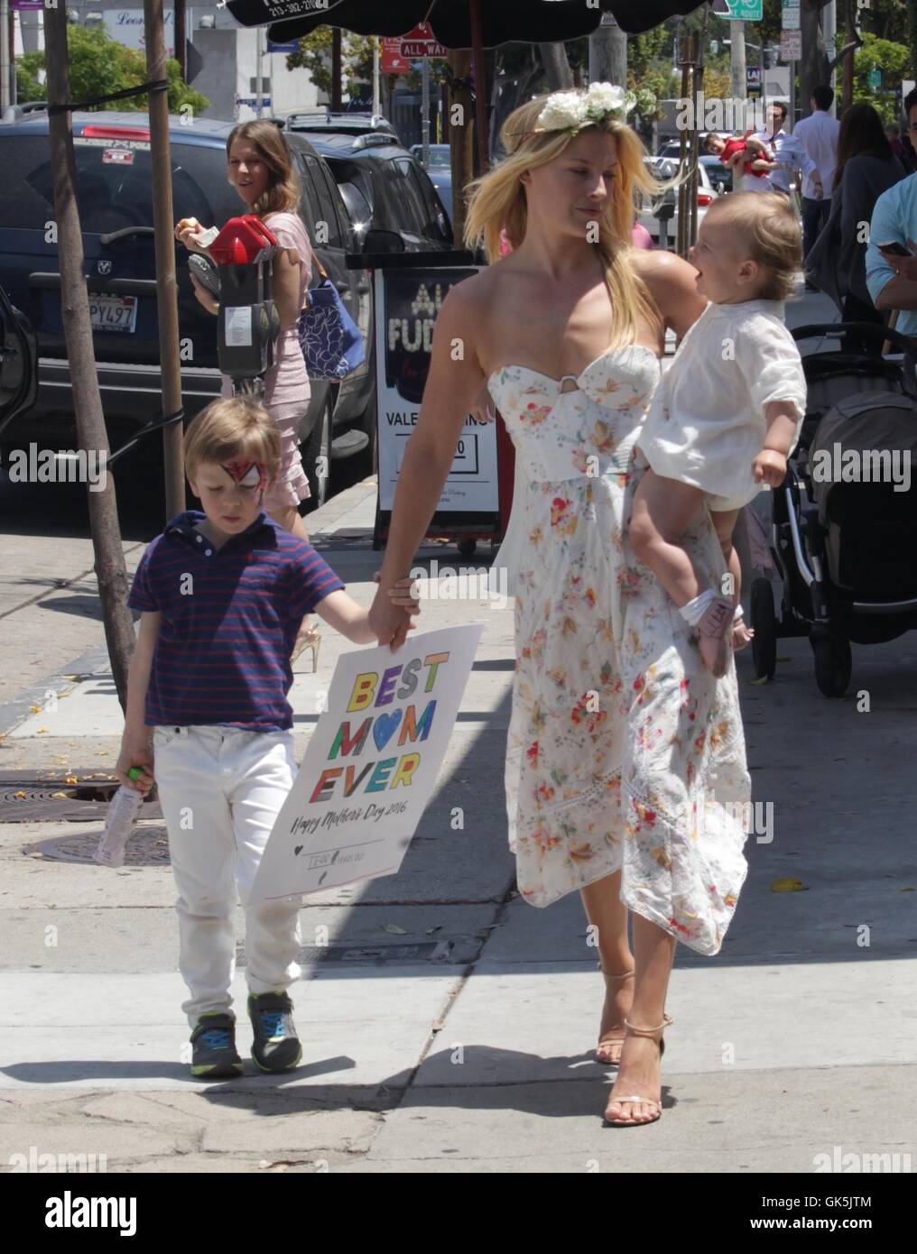 Ali Larter celebrates Mother's Day at Au Fudge with her two children