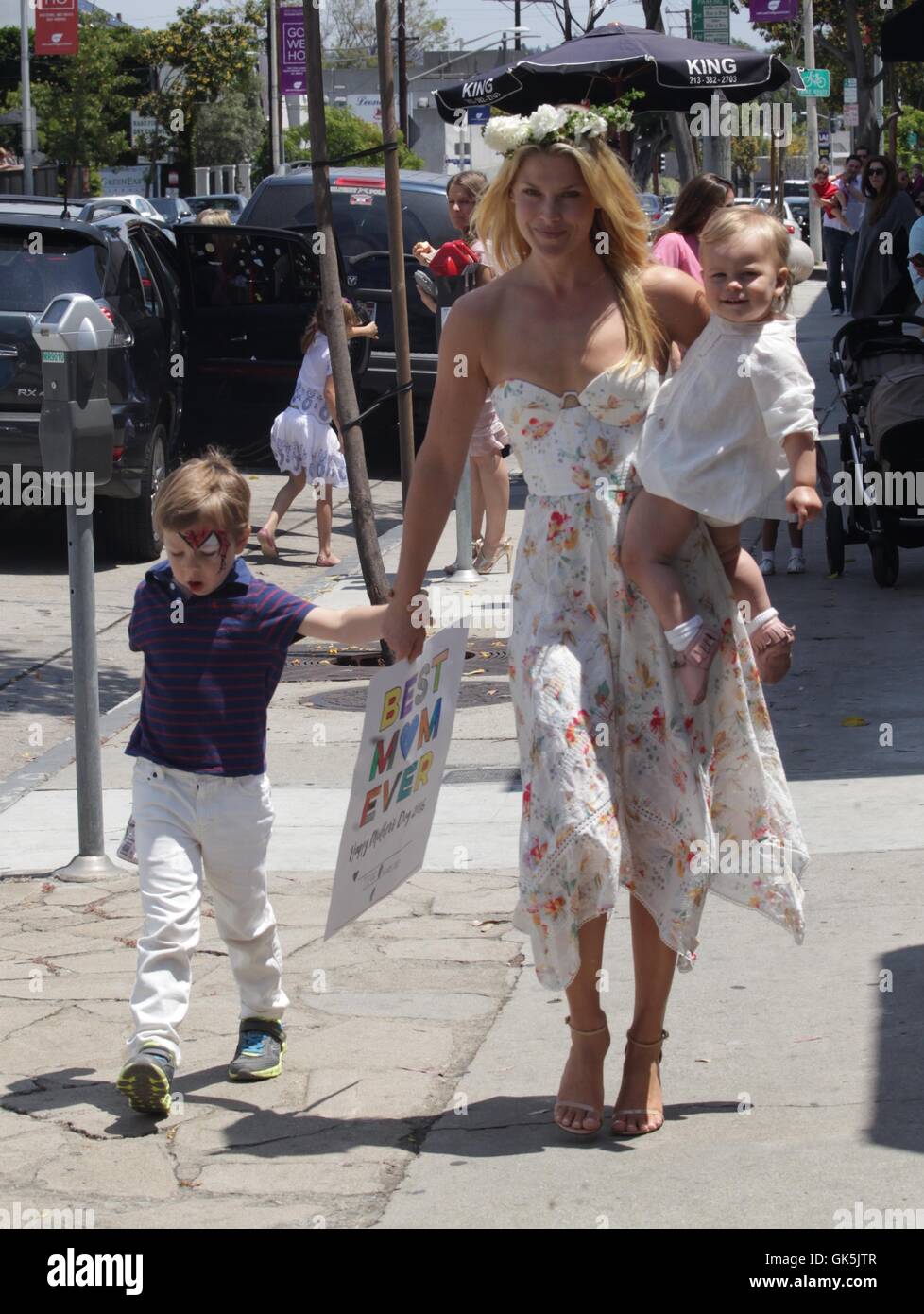 Ali Larter celebrates Mother's Day at Au Fudge with her two children