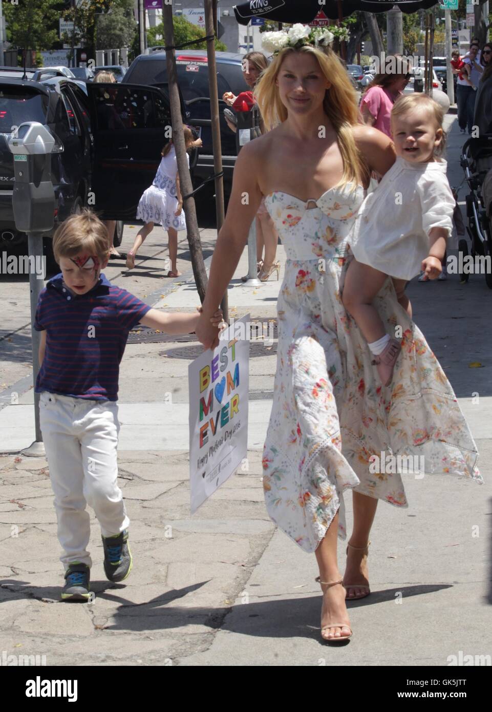 Ali Larter celebrates Mother's Day at Au Fudge with her two children