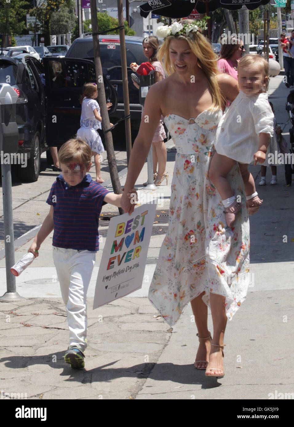 Ali Larter celebrates Mother's Day at Au Fudge with her two children