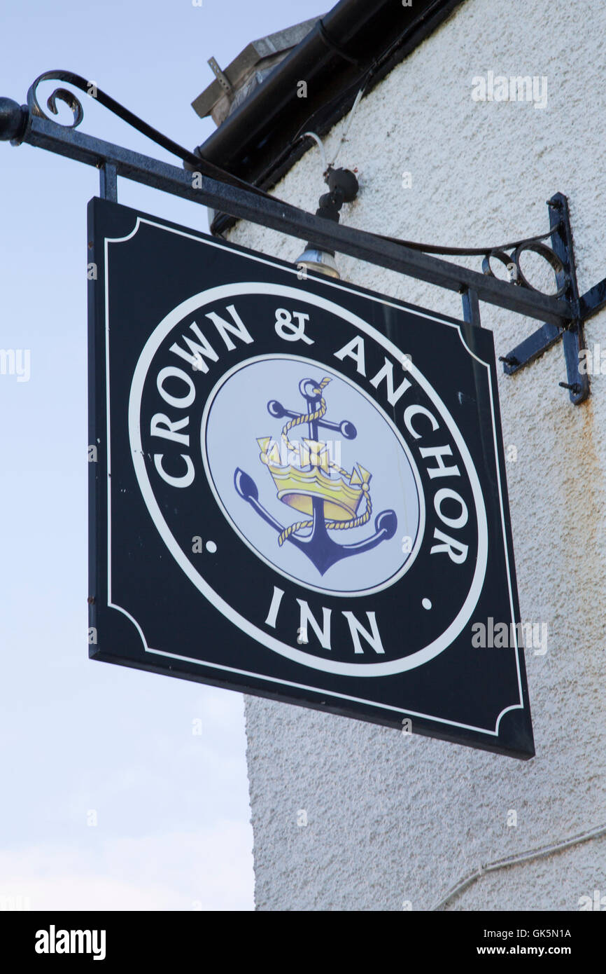 Crown and anchor hires stock photography and images Alamy