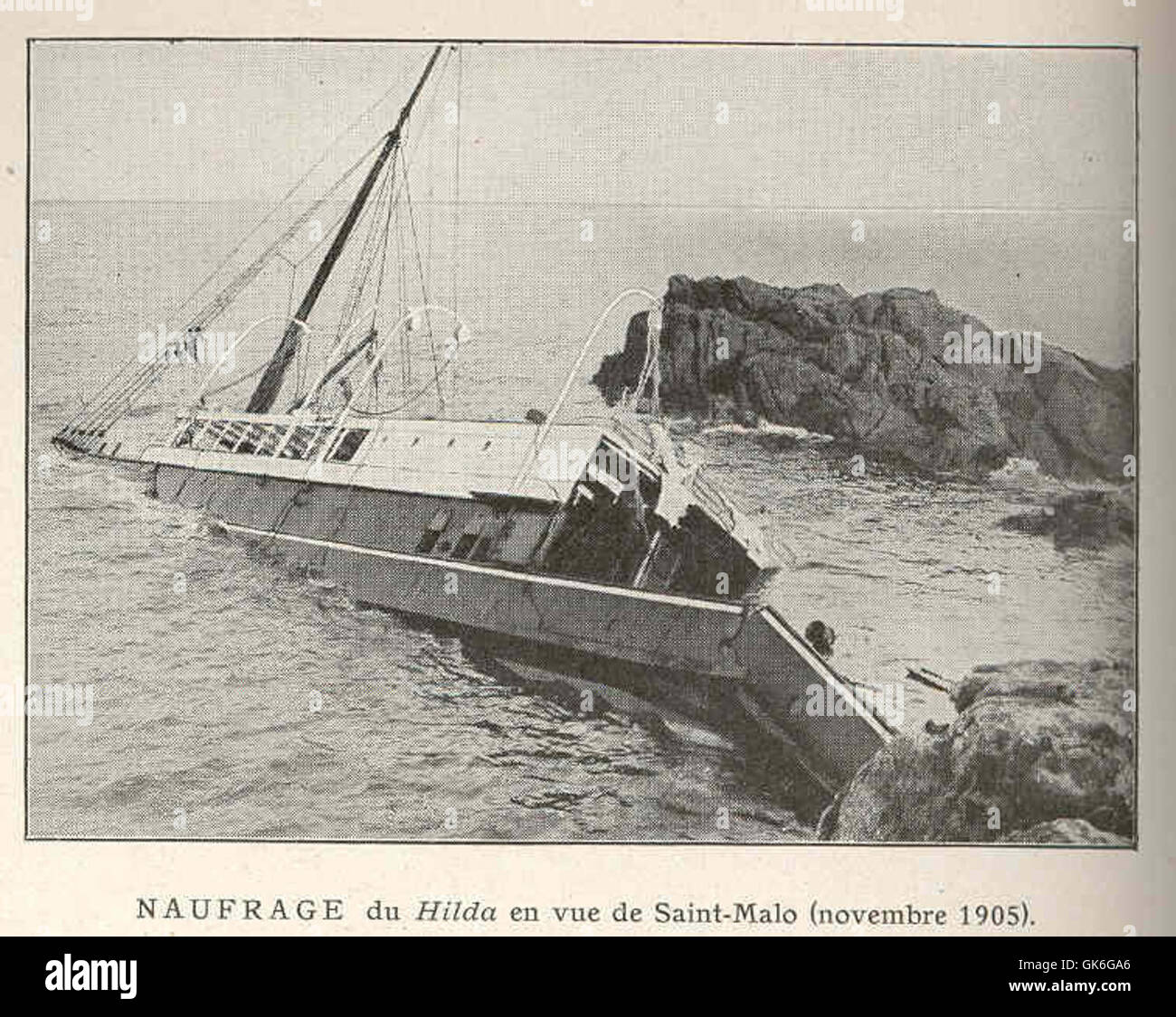 37455 Naufrage du Hilda en vue de Saint-Malo (november 1905) Stock Photo