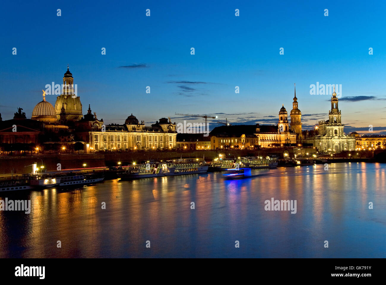 dresden at night Stock Photo Alamy