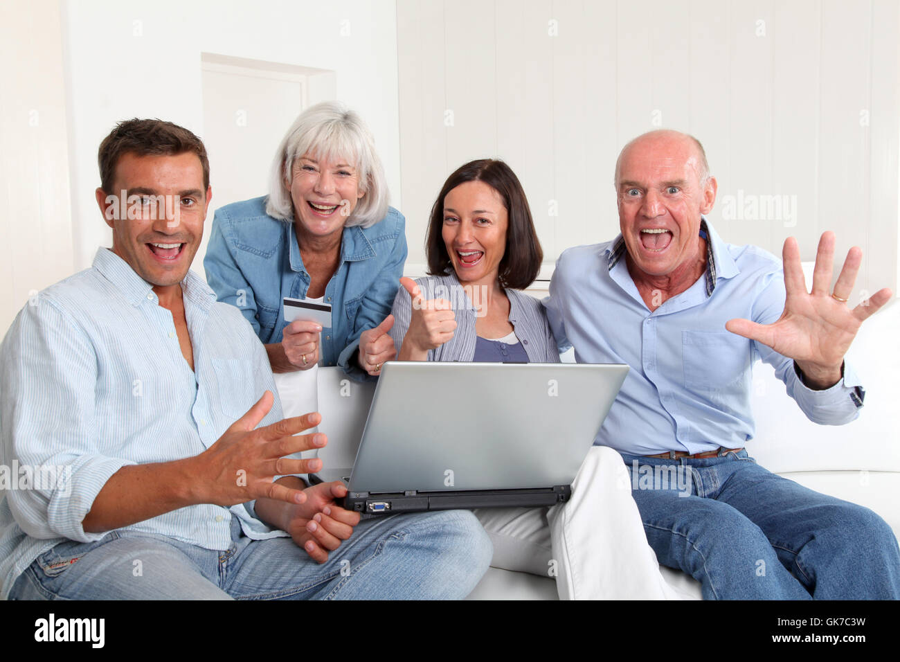 Group older women sofa hi-res stock photography and images - Alamy