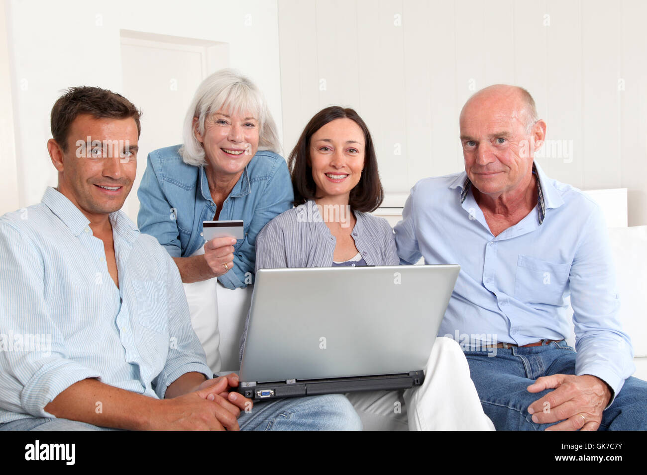 Group older women sofa hi-res stock photography and images - Alamy