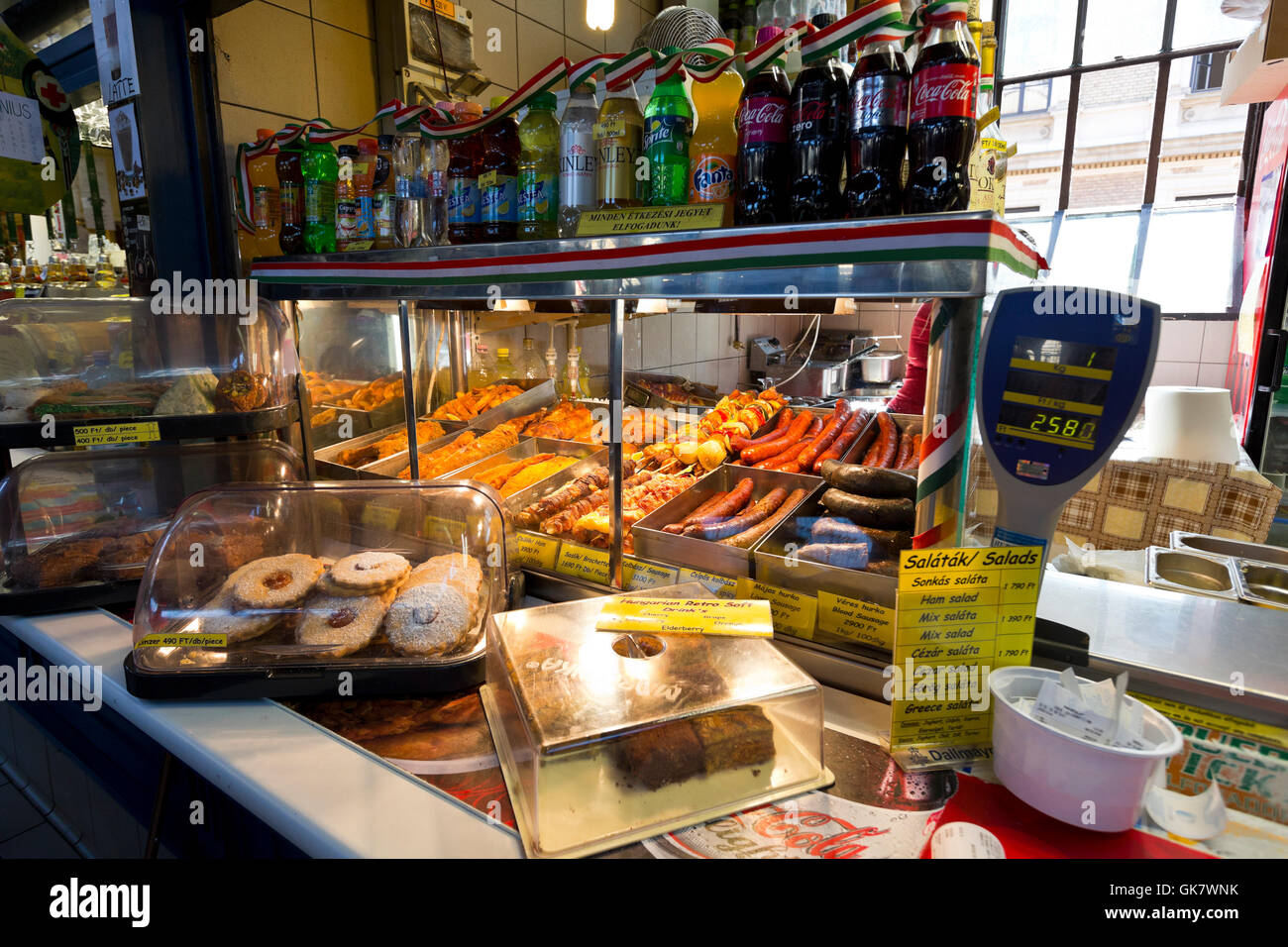 Fruits and vegetables at a farmers market Stock Photo - Alamy