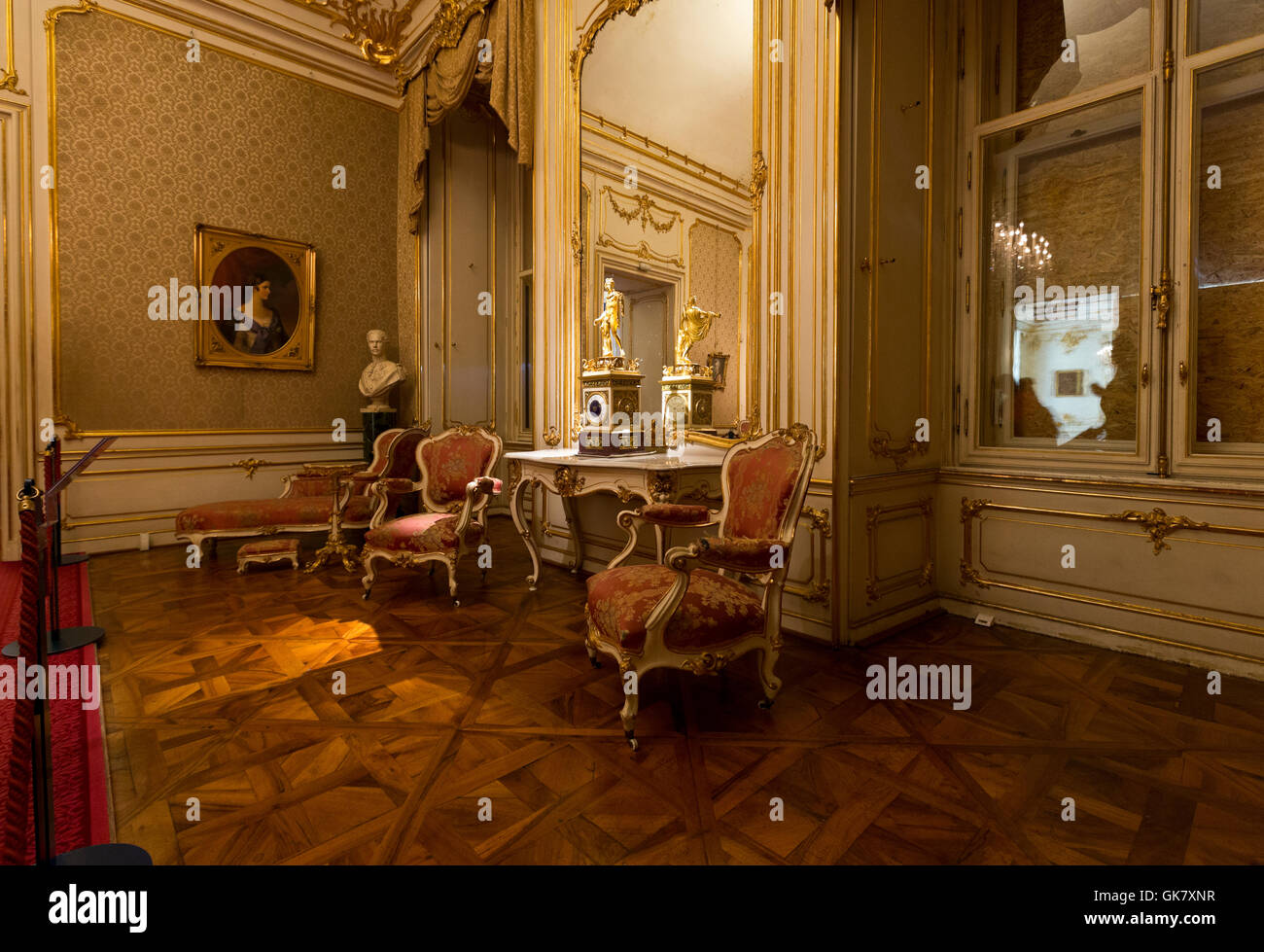 Austria, Schonbrunn Palace in Vienna, which is the former imperial ...