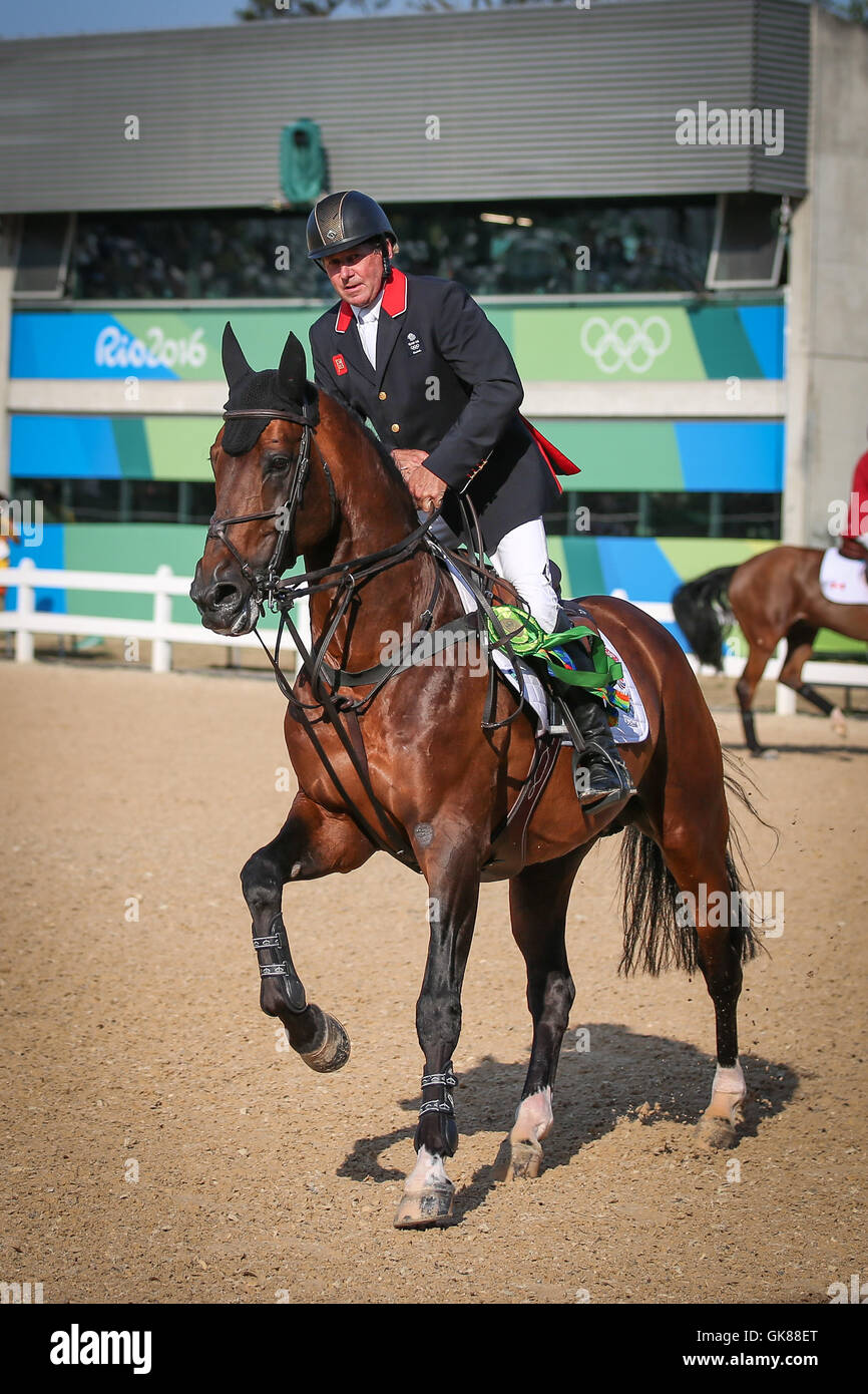 Rio de Janeiro, Brazil. 19th August, Gold: Nick Skelton and Big Star (GBR) during the Equestrian Rio Olympics 2016 held at the Equestrian Olympic Center. (Photo: André Horta/Fotoarena) Credit:  Foto Arena LTDA/Alamy Live News Stock Photo