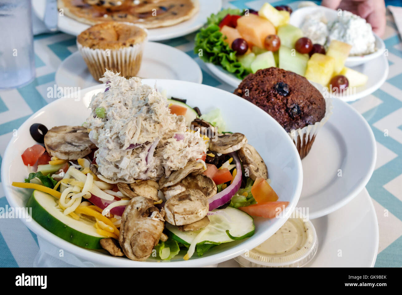 Bradenton Florida,Peach's restaurant,chain,dining,homestyle comfort