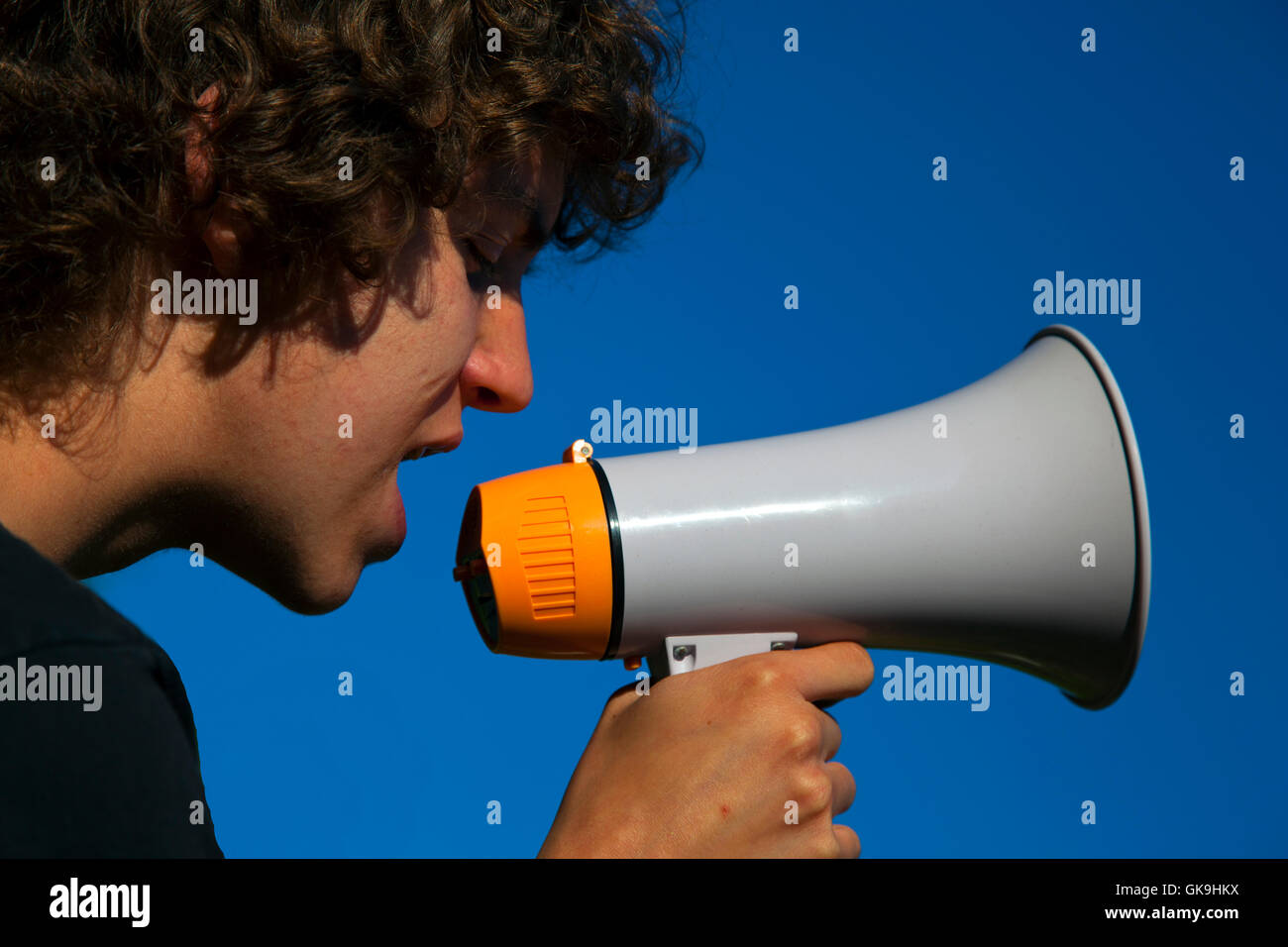 Speaking loudly hires stock photography and images Alamy