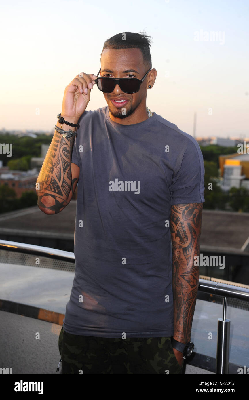 German football player Jerome Boateng launching his first eyewear collection #DefendYourStyle at 40Seconds club in Schöneberg  Featuring: Jerome Boateng Where: Berlin, Germany When: 11 May 2016 Stock Photo