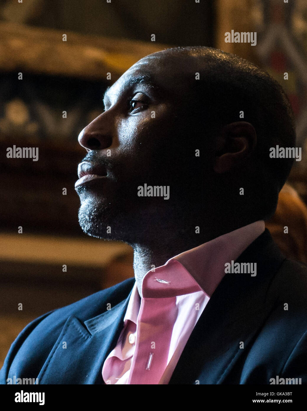 Sol Campbell and other sporting celebrities and parliamentarians attend an event organised by ‘Sporting Equals’ promoting ethnic diversity in sport and physical activities. Sporting Equals goal is to promote opportunities in sport for black and minority e Stock Photo