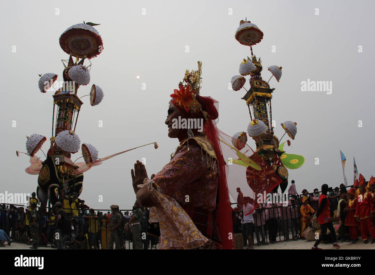 Tabuik festiavl in Pariaman, West Sumatra; Indonesia. Photo by Yuli Seperi/Alamy Stock Photo