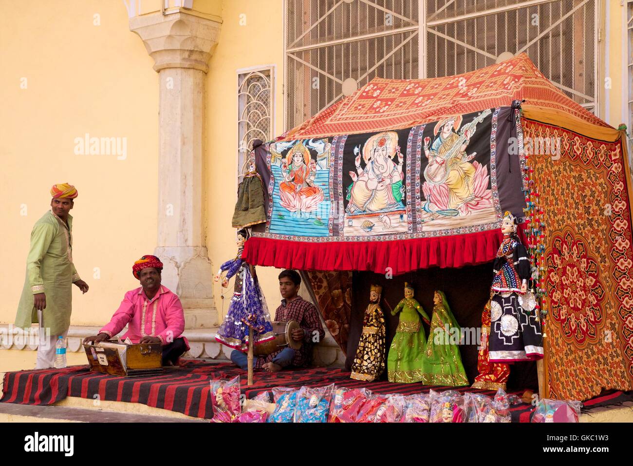 Indian Puppet Theatre High Resolution Stock Photography and Images Alamy