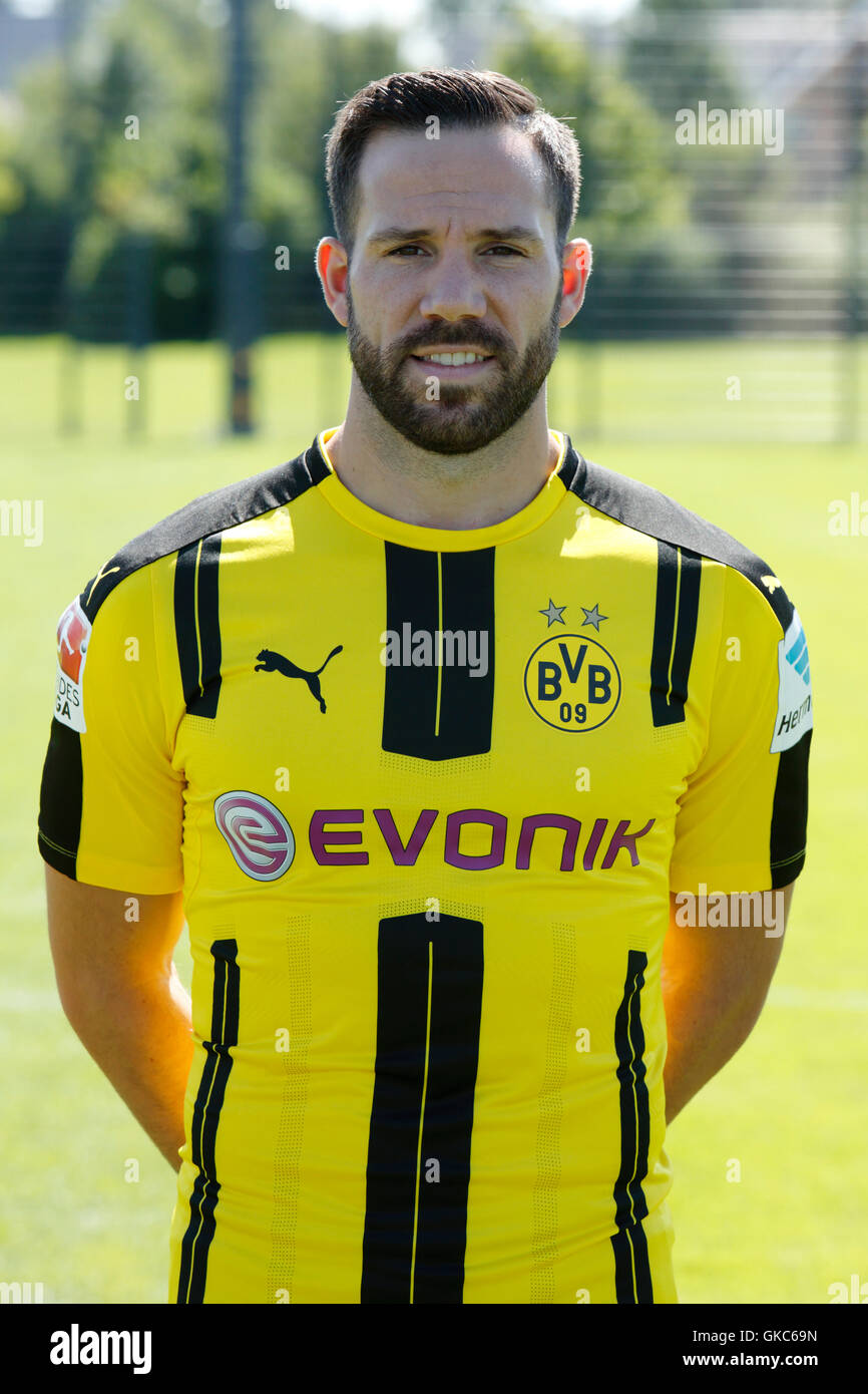football, Bundesliga, 2016/2017, Borussia Dortmund, press photo shooting,  portrait, Gonzalo Castro Stock Photo - Alamy