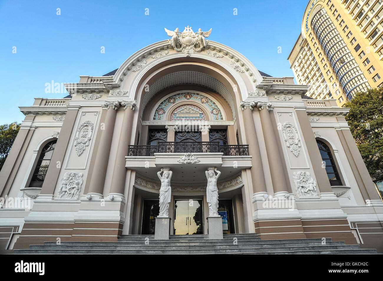 Opera House In Ho Chi Minh City Vietnam Stock Photo Alamy opera-house-in-ho-chi-minh-city-vietnam-stock-photo-alamy