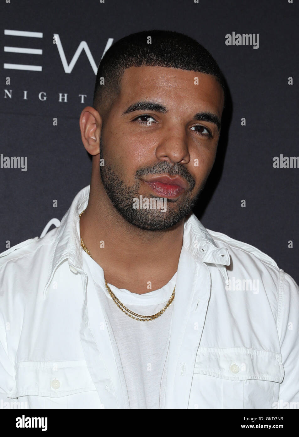 дрейк певец 2022. рэпер дрейк (drake). что такое дрейк. дрейк (рэпер) фото. дрейк (рэпер).