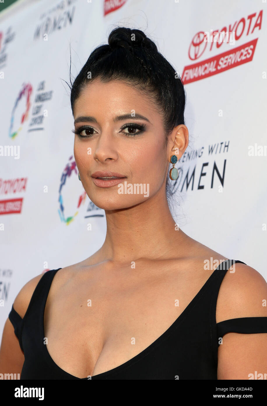 An Evening With Women - Arrivals Featuring: Jessica Clark Where: Palladium, California, United An Evening With Women - Arrivals Featuring: Jessica Clark Where: Palladium, California, United