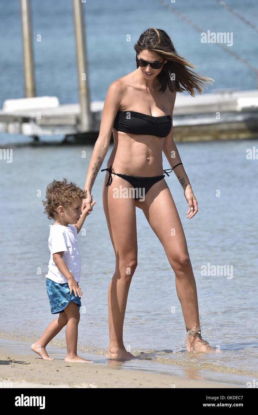 Pictures Melissa Satta nude (41 photos), Ass, Bikini, Twitter, butt 2018 Pictures Melissa Satta nudes (99 foto and video), Sexy, Cleavage, Selfie, braless 2019