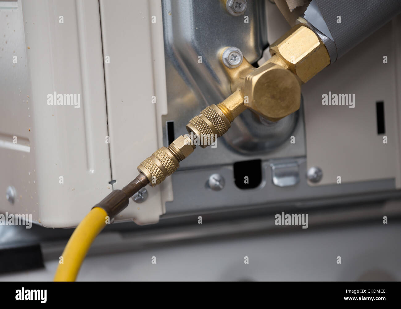 Refrigerant flow hires stock photography and images Alamy