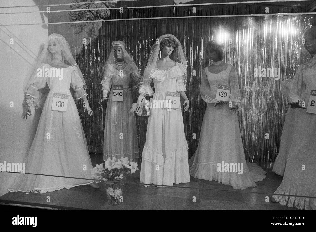 Vintage Wedding Dress Shop Window Stock Photos Vintage Wedding