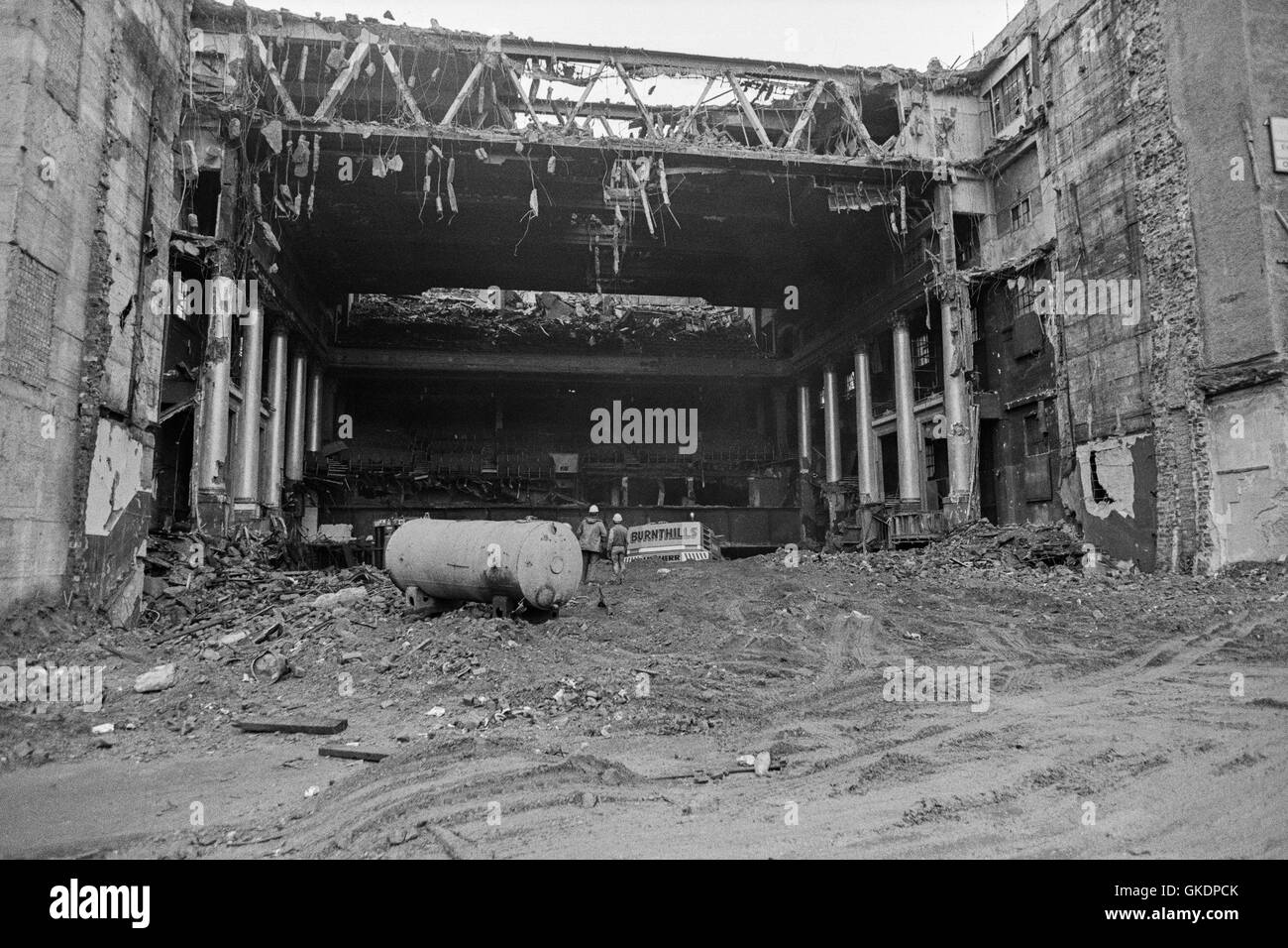 Demolition of the Apollo Theatre formerly Green's Playhouse, Glasgow
