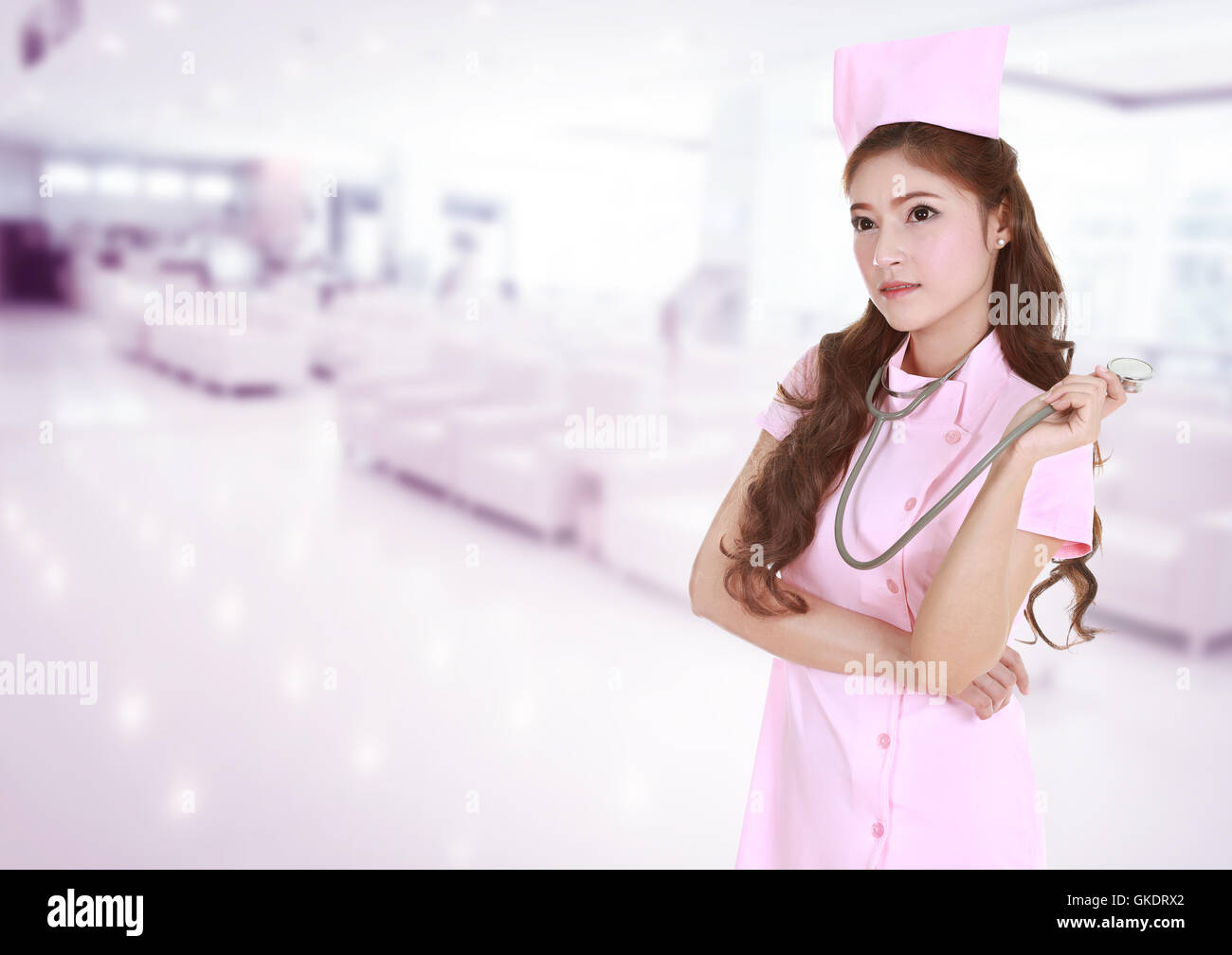 Young japanese nurse hi-res stock photography and images - Alamy