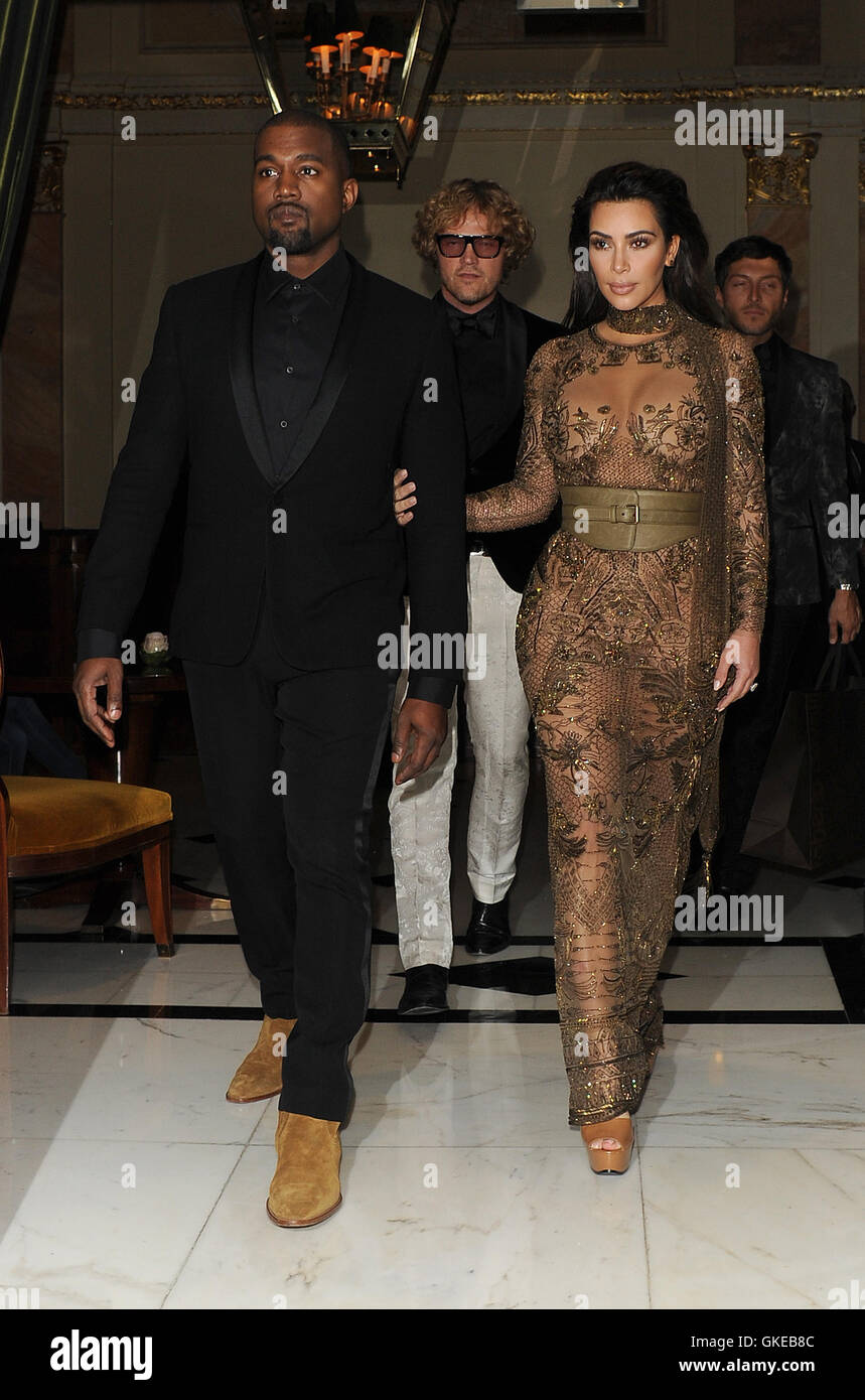 Kim Kardashian And Kanye West Leave Their Hotel And Head To The