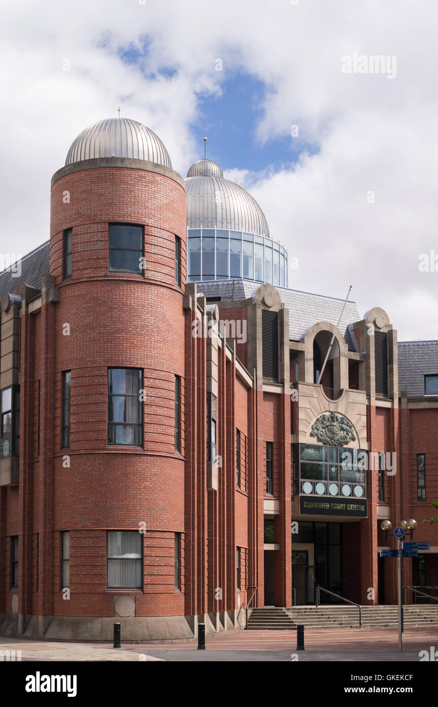 Kingston upon hull court hires stock photography and images Alamy