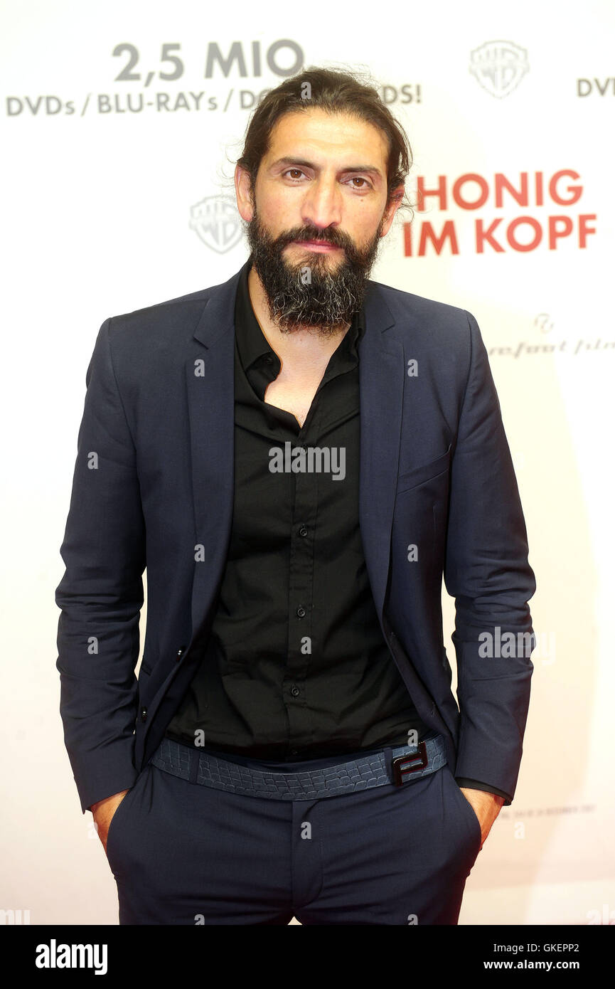 Celebrities At Honig Im Kopf Home Entertainment Party At White