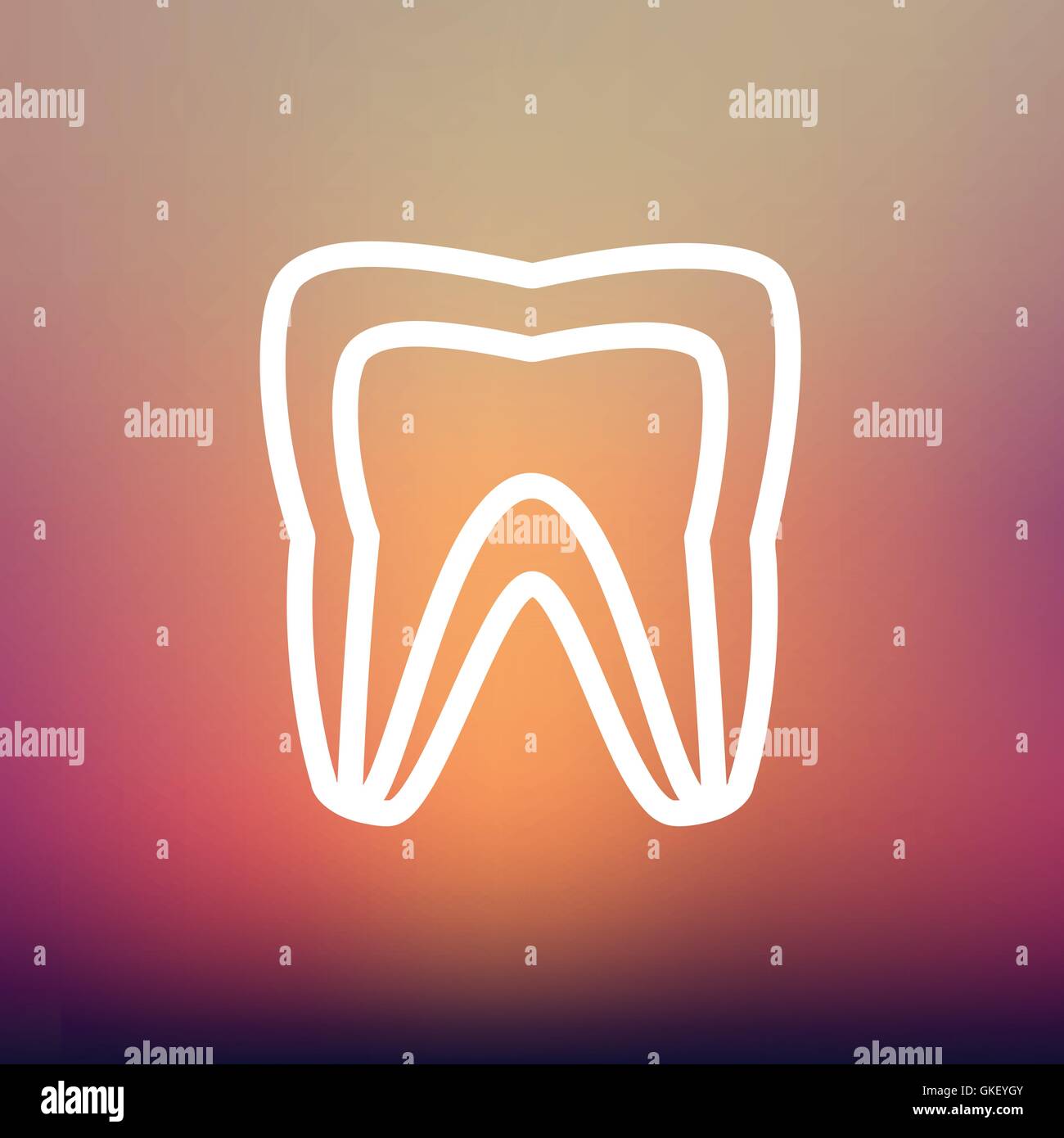 Molar tooth thin line icon Stock Vector