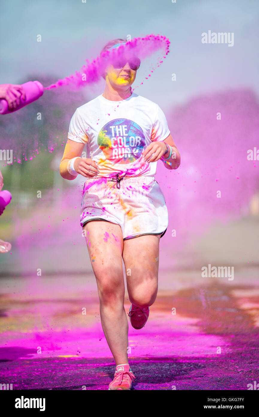 Color run group powder hi-res stock photography and images - Alamy