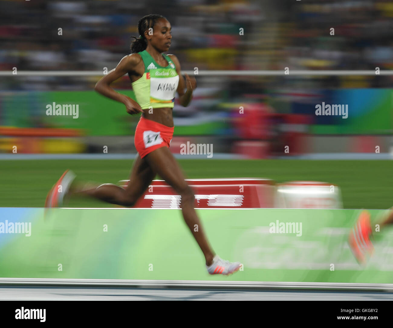 Rio de Janeiro, Brazil. 19th August, 2016. Alma Ayana of Ethiopia in the final of the women's 5000m during the (EVENT) on Day 14 Athletics of the 2016 Rio Olympics at Olympic Stadium on August 19, 2016 in Rio de Janeiro, Brazil. Credit:  Roger Sedres/Alamy Live News Stock Photo
