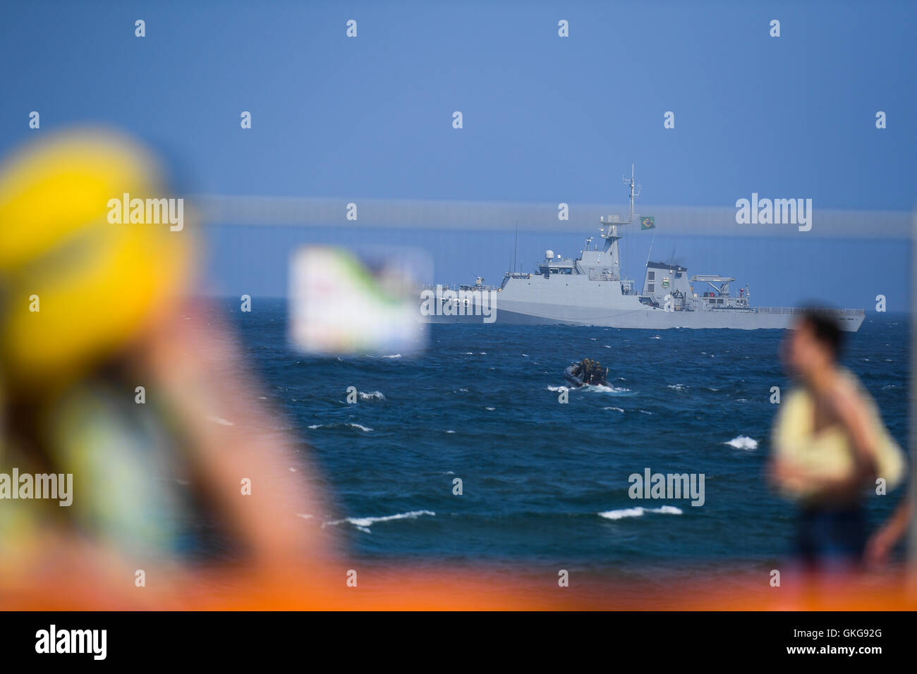 Rio de Janeiro, Brazil. 19th August, 2016. The Brazilian Navy patrols the beach front during the womens 20km race walk on Day 14 of the 2016 Rio Olympics at Pontal on August 19, 2016 in Rio de Janeiro, Brazil. (Photo by Roger Sedres/Gallo Images) Credit:  Roger Sedres/Alamy Live News Stock Photo