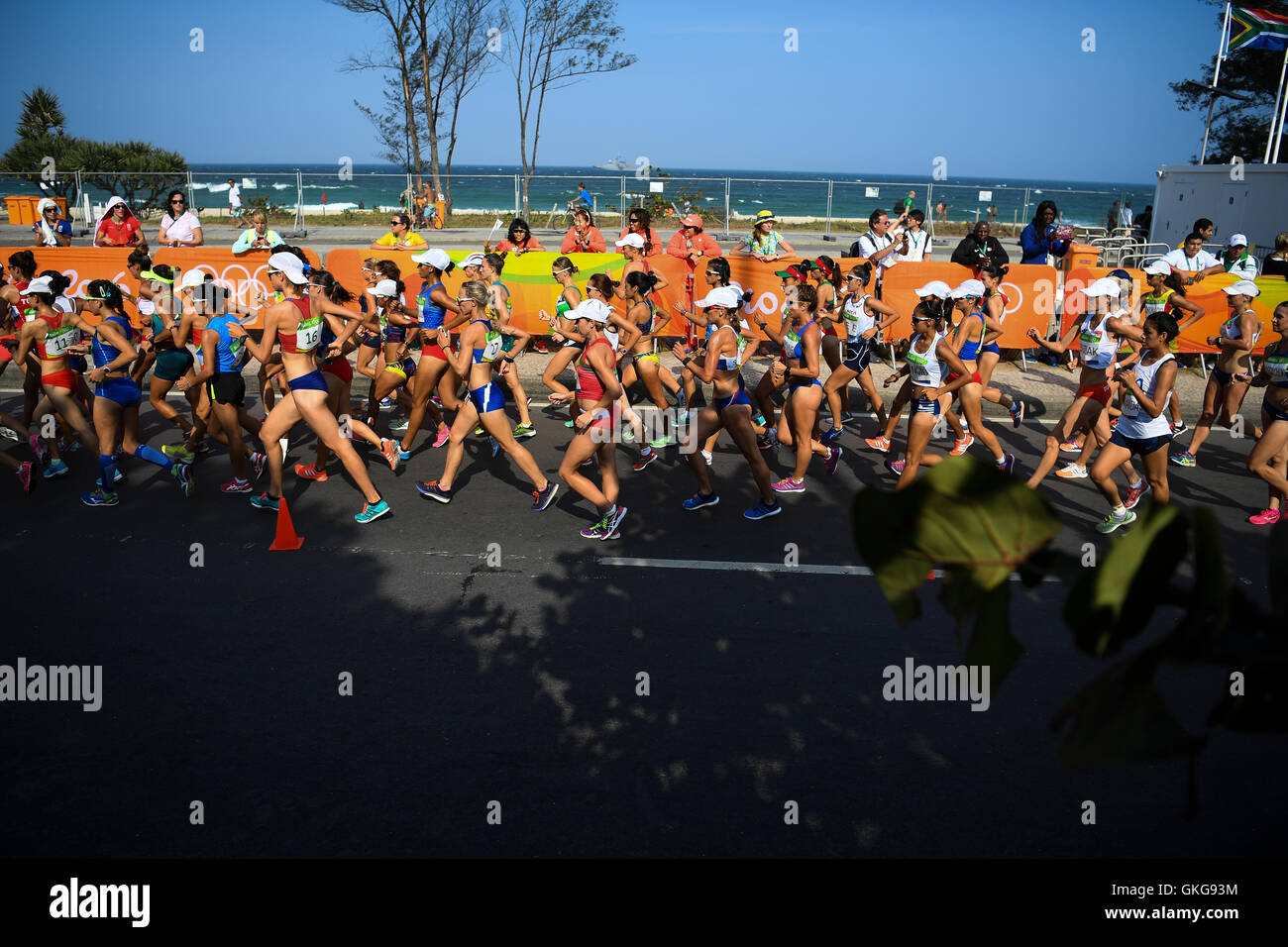 Rio de Janeiro, Brazil. 19th August, 2016. athletes on the route during the womens 20km race walk on Day 14 of the 2016 Rio Olympics at Pontal on August 19, 2016 in Rio de Janeiro, Brazil. (Photo by Roger Sedres/Gallo Images) Credit:  Roger Sedres/Alamy Live News Stock Photo