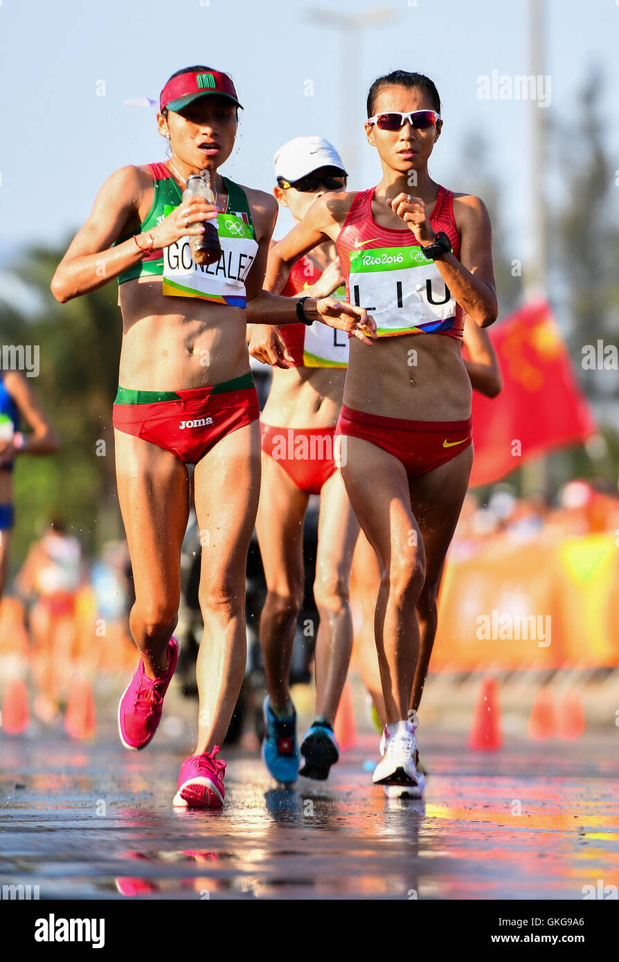 Rio de Janeiro, Brazil. 19th August, 2016. Maria Gonzalez of Mexico and Hong Liu of China during the womens 20km race walk on Day 14 of the 2016 Rio Olympics at Pontal on August 19, 2016 in Rio de Janeiro, Brazil. (Photo by Roger Sedres/Gallo Images) Credit:  Roger Sedres/Alamy Live News Stock Photo