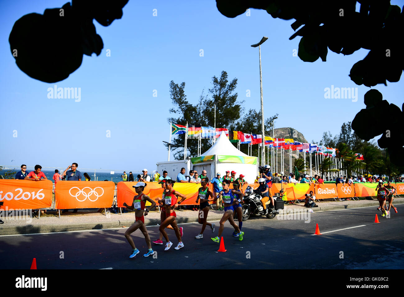 Rio de Janeiro, Brazil. 19th August, 2016. Xiuzhi Lu of China during the womens 20km race walk on Day 14 of the 2016 Rio Olympics at Pontal on August 19, 2016 in Rio de Janeiro, Brazil. (Photo by Roger Sedres/Gallo Images) Credit:  Roger Sedres/Alamy Live News Stock Photo