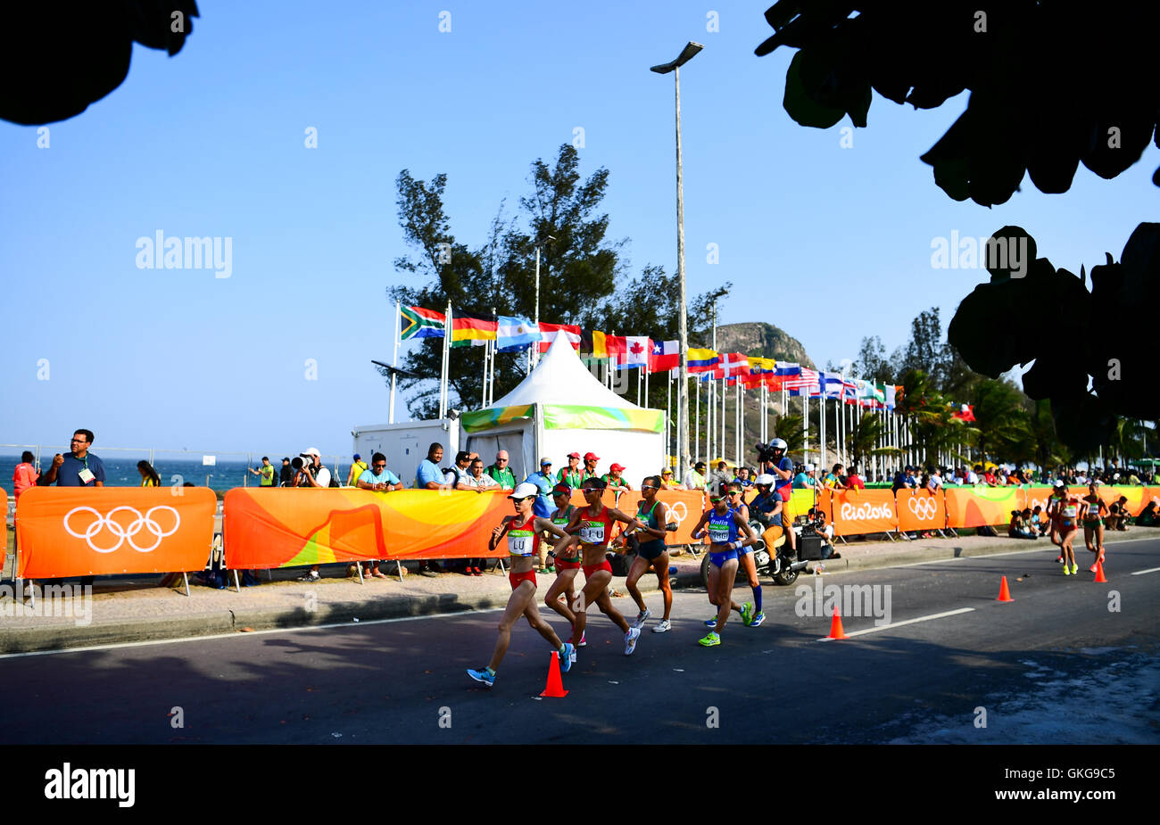 Rio de Janeiro, Brazil. 19th August, 2016. Xiuzhi Lu of China during the womens 20km race walk on Day 14 of the 2016 Rio Olympics at Pontal on August 19, 2016 in Rio de Janeiro, Brazil. (Photo by Roger Sedres/Gallo Images) Credit:  Roger Sedres/Alamy Live News Stock Photo