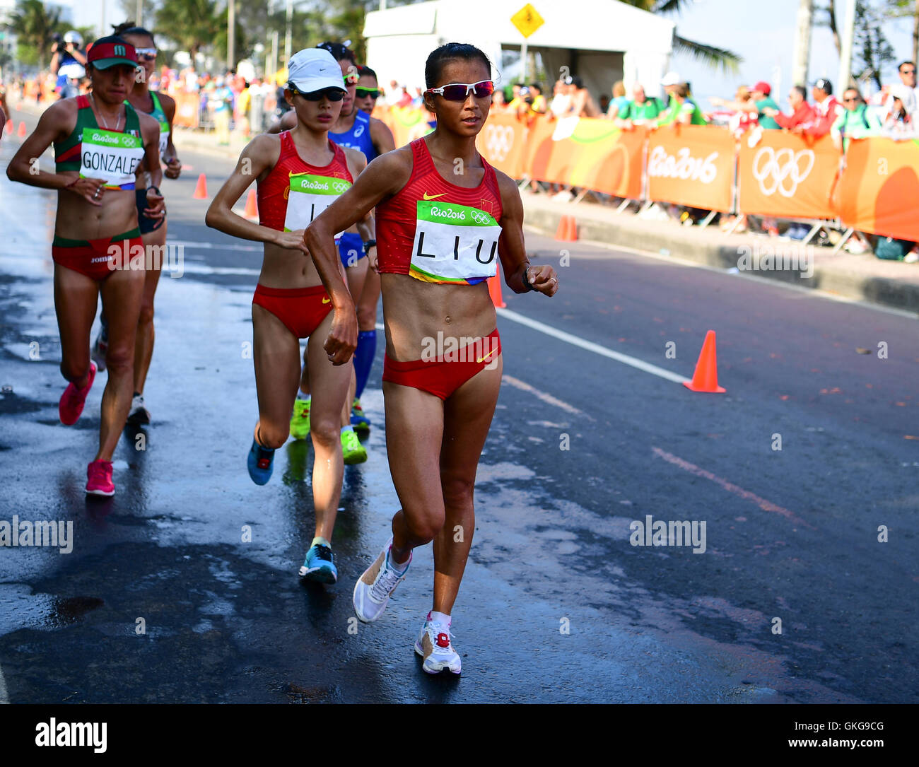 Rio de Janeiro, Brazil. 19th August, 2016. Hong Liu of China during the women's 20km race walk on Day 14 of the 2016 Rio Olympics at Pontal on August 19, 2016 in Rio de Janeiro, Brazil. (Photo by Roger Sedres/Gallo Images) Credit:  Roger Sedres/Alamy Live News Stock Photo